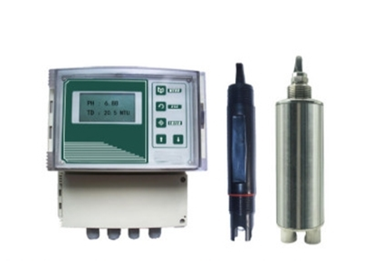 壁掛式在線PH ORP多參數(shù)水質(zhì)分析儀.png