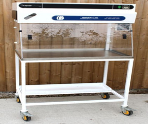 英國BIGNEAT無管式凈氣型通風(fēng)柜Chemcap系列