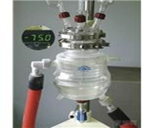 實驗室小型到中試放大玻璃三夾套深低溫反應(yīng)釜