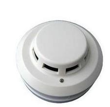 點(diǎn)型光電感煙火災(zāi)探測(cè)器， 無(wú)極性信號(hào)二總線技術(shù)光電感煙火災(zāi)探測(cè)器