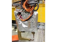 玻纖鋁箔防護服，耐高溫機器人防護服,機器人防護服材質(zhì)